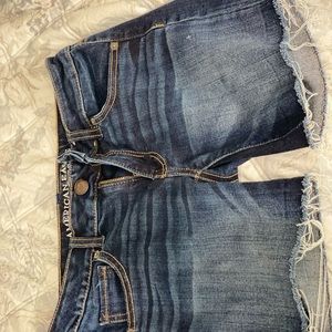 Shorts can be rolled up to be shorter